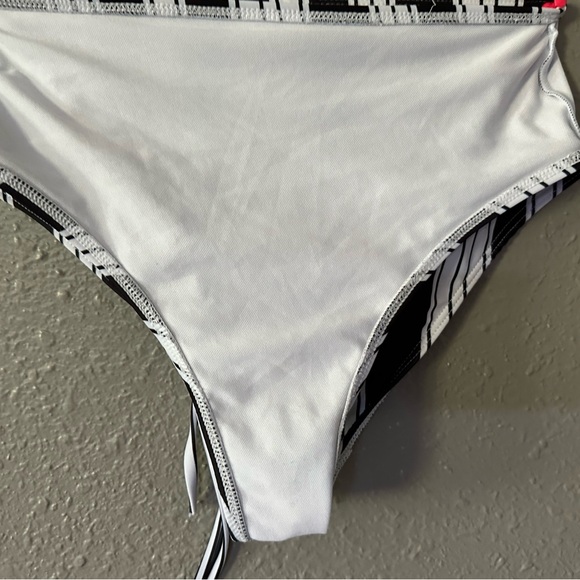 SHEIN Woman’s Size S Two Piece Bathing Suit Black and White NWOT - Picture 11 of 14